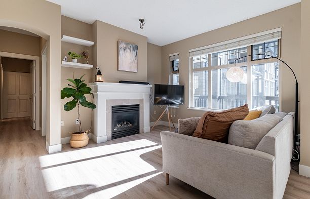 301 4885 Valley Drive Quilchena