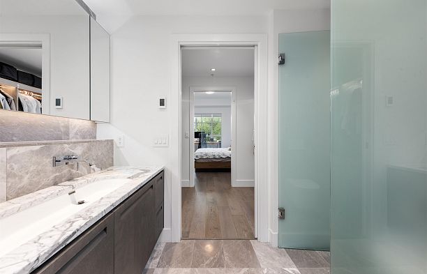 310 6333 West Boulevard Kerrisdale