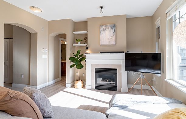 301 4885 Valley Drive Quilchena
