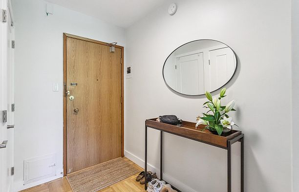 303 2469 Cornwall Avenue Kitsilano