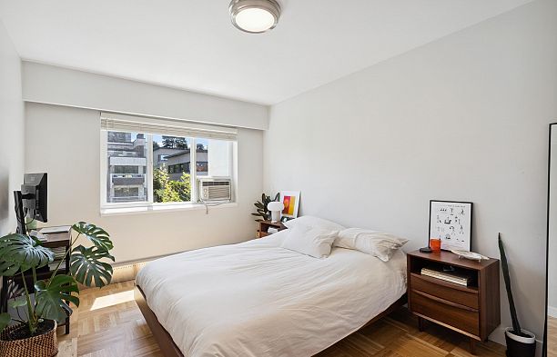 303 2469 Cornwall Avenue Kitsilano