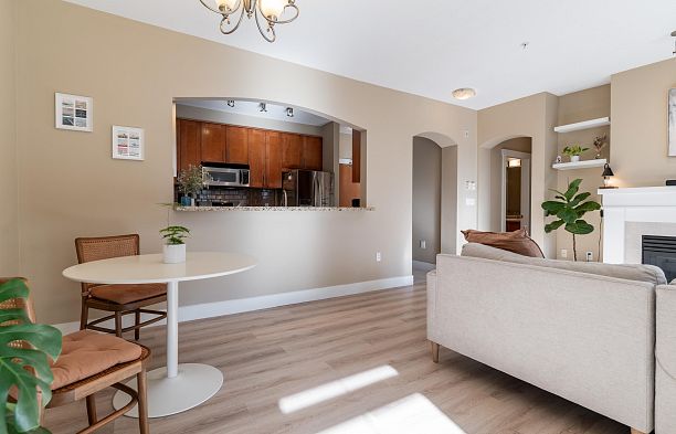 301 4885 Valley Drive Quilchena