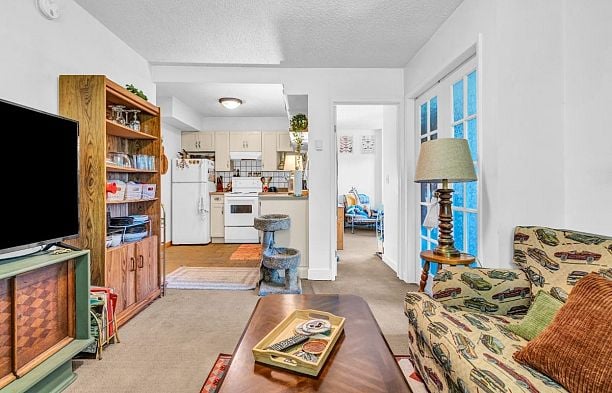 2575 W 3rd Avenue Kitsilano
