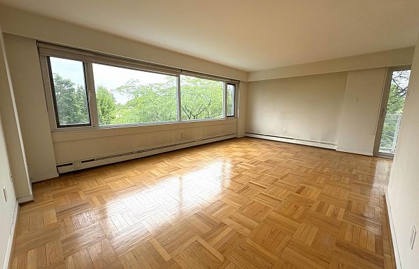 305 6076 Tisdall Street Oakridge VW