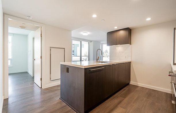 205 8238 Lord Street Marpole