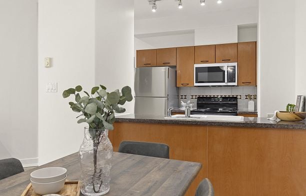 115 1823 W 7th Avenue Kitsilano