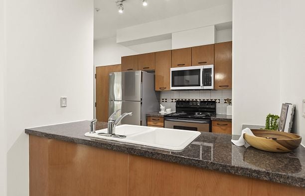115 1823 W 7th Avenue Kitsilano