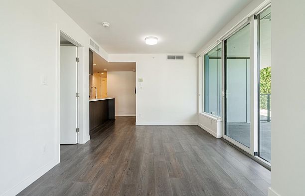 205 8238 Lord Street Marpole