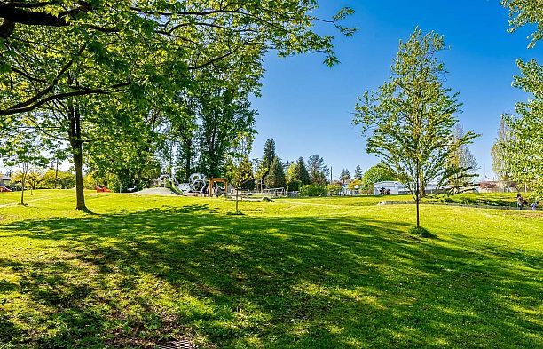 205 8238 Lord Street Marpole