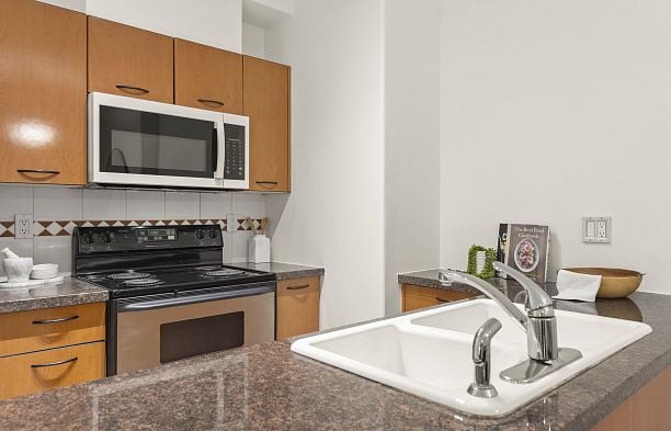 115 1823 W 7th Avenue Kitsilano