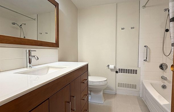 305 6076 Tisdall Street Oakridge VW