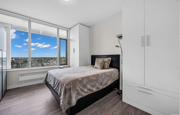 2501 8031 Nunavut Lane Marpole