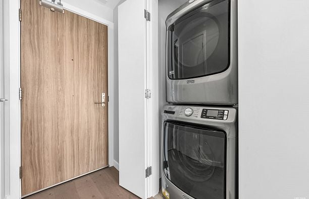 2302 7433 Cambie Street South Cambie