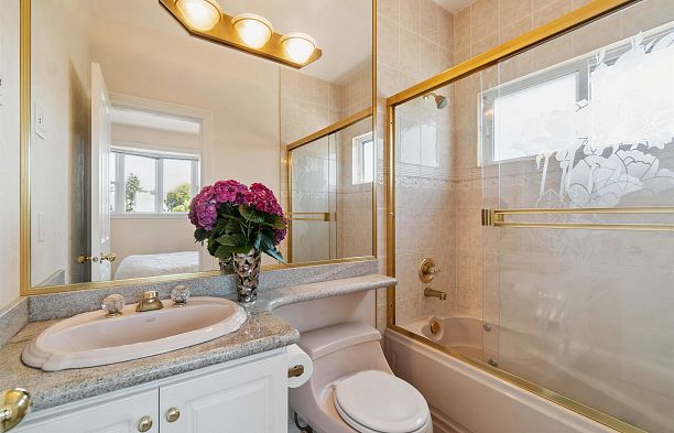 1303 W 67th Avenue Marpole