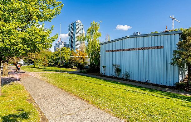 205 8238 Lord Street Marpole
