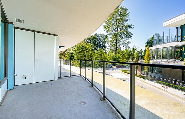 205 8238 Lord Street Marpole
