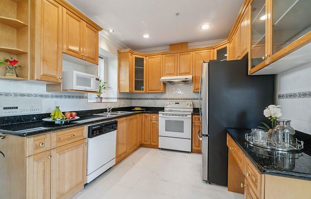 1303 W 67th Avenue Marpole