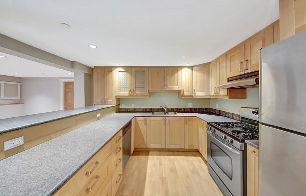 2770 W 5th Avenue Kitsilano