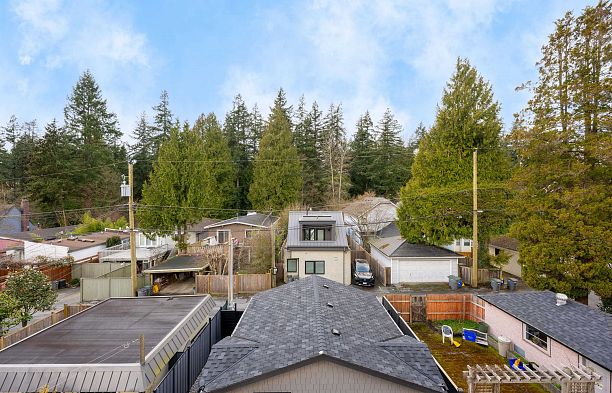 1 5937 Holland Street Southlands