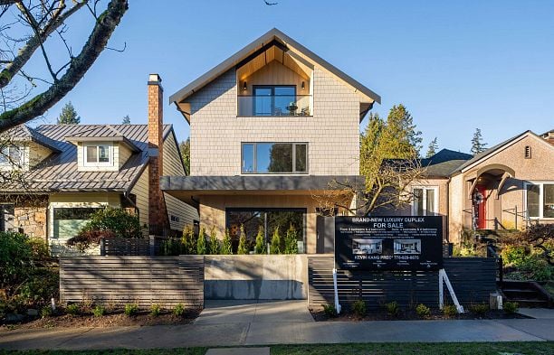 1 5937 Holland Street Southlands