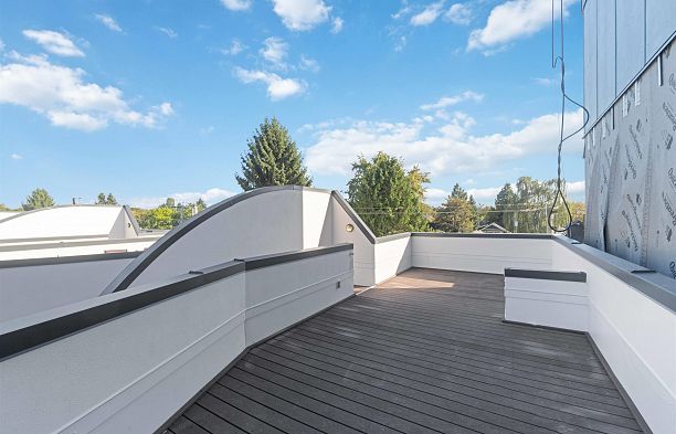 12 2880 W 4th Avenue Kitsilano