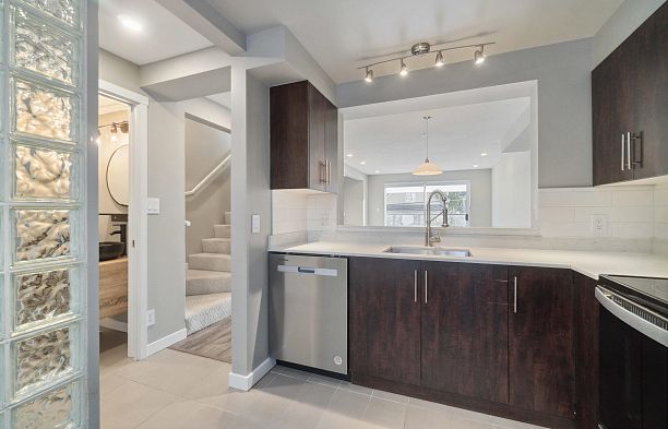 12 2880 W 4th Avenue Kitsilano