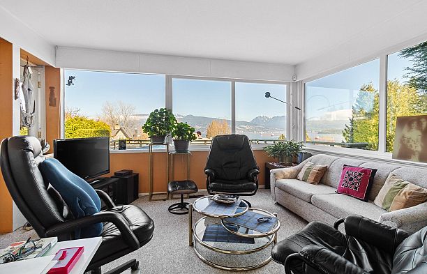 4557 W 4th Avenue Point Grey