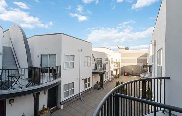 12 2880 W 4th Avenue Kitsilano
