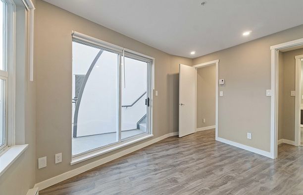 12 2880 W 4th Avenue Kitsilano