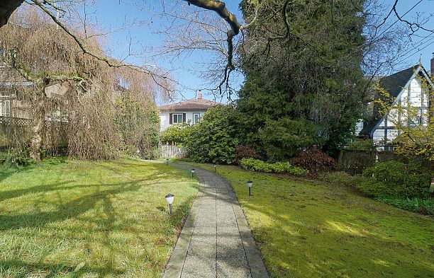 4557 W 4th Avenue Point Grey