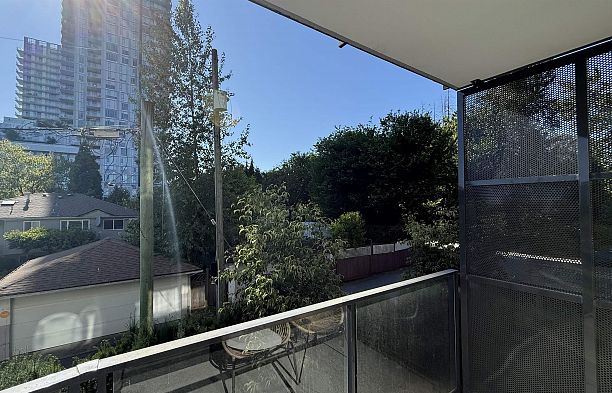 207 488 W 58th Avenue South Cambie