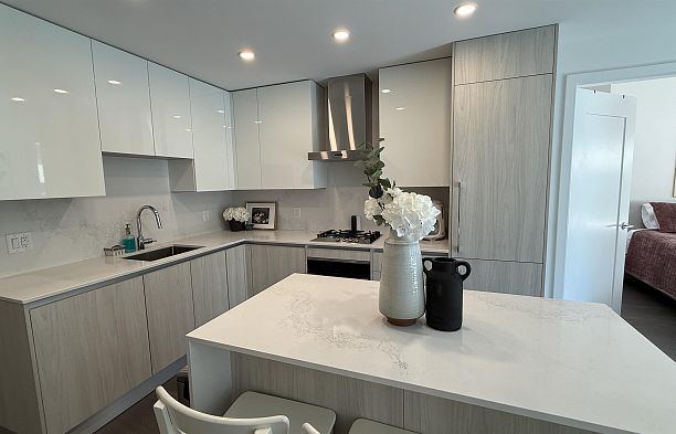 207 488 W 58th Avenue South Cambie