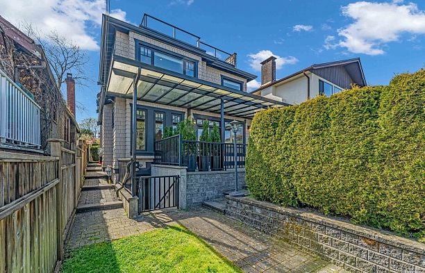 4541 W 5th Avenue Point Grey