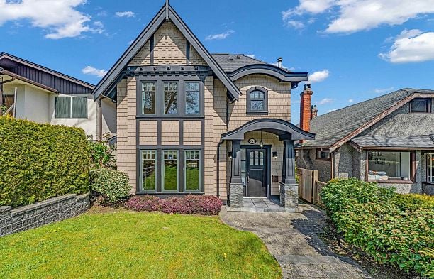 4541 W 5th Avenue Point Grey