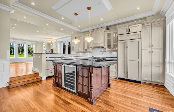 4541 W 5th Avenue Point Grey