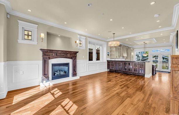 4541 W 5th Avenue Point Grey