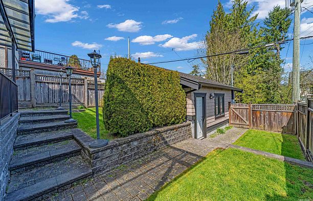 4541 W 5th Avenue Point Grey