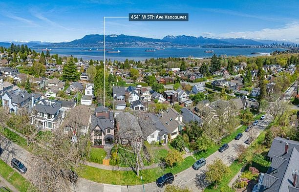 4541 W 5th Avenue Point Grey