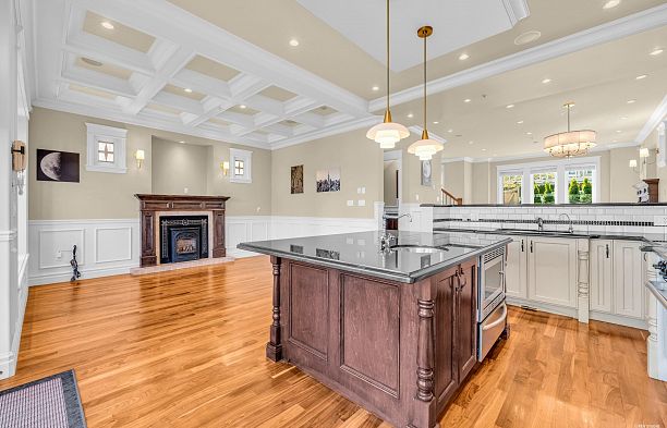 4541 W 5th Avenue Point Grey