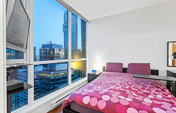 3303 1189 Melville Street Coal Harbour