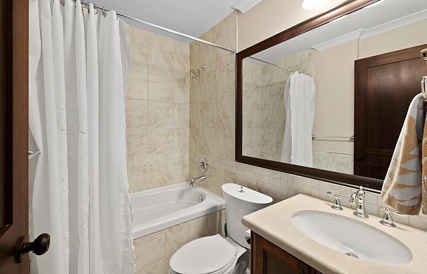 4640 W 7th Avenue Point Grey