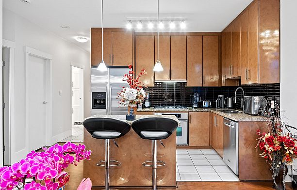 3303 1189 Melville Street Coal Harbour
