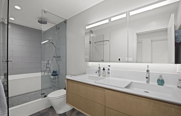 3701 1211 Melville Street Coal Harbour