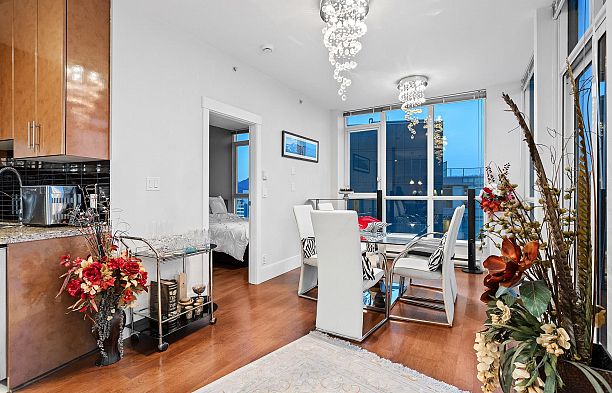 3303 1189 Melville Street Coal Harbour