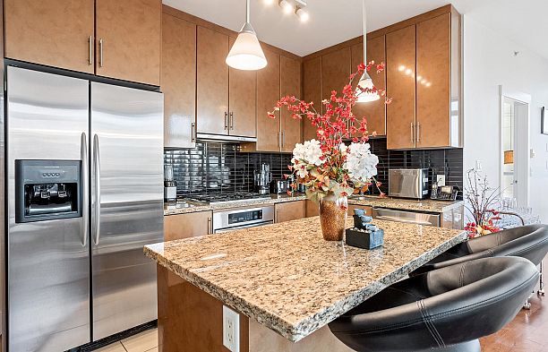 3303 1189 Melville Street Coal Harbour