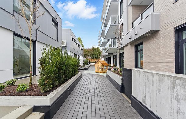 310 6859 Cambie Street South Cambie
