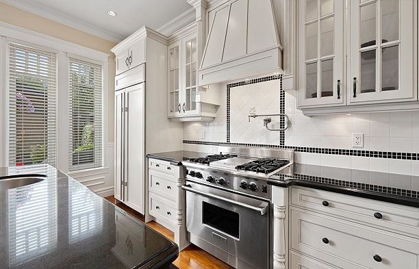 4640 W 7th Avenue Point Grey