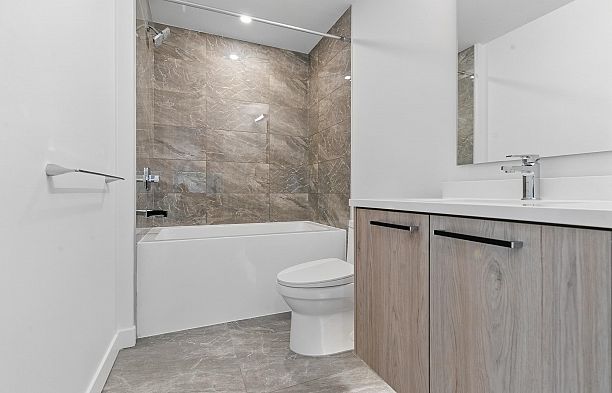 310 6859 Cambie Street South Cambie