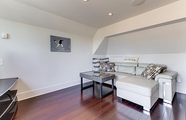 4459 W 5th Avenue Point Grey