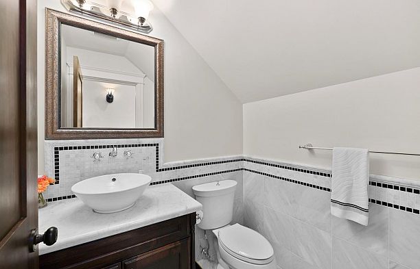 4640 W 7th Avenue Point Grey